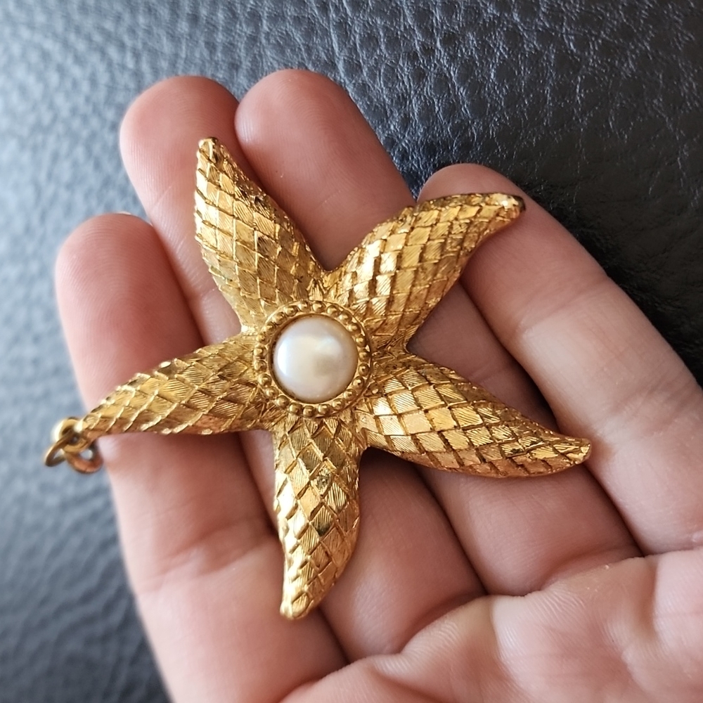 Vtg Kenneth Jay Lane For Avon Pendant - image 5